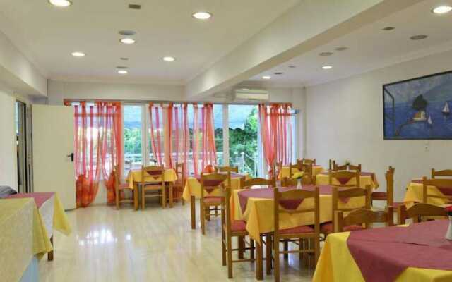 Hotel Allegro