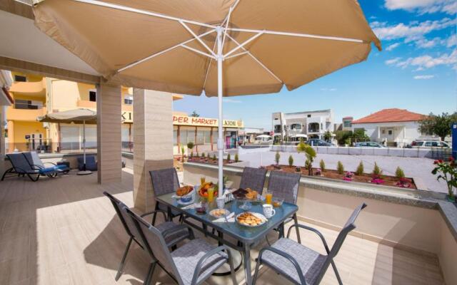 Luxury Villa Eva-Mari with jacuzzi, 50m from the beach