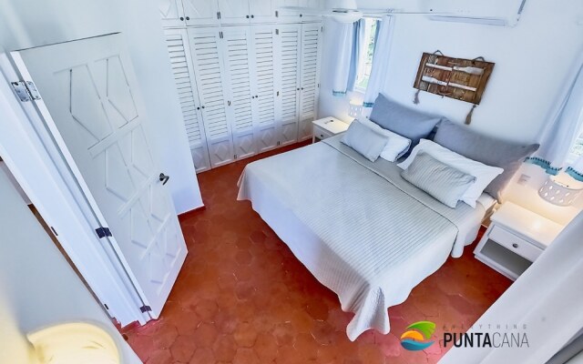 Everything Punta Cana - Los Corales