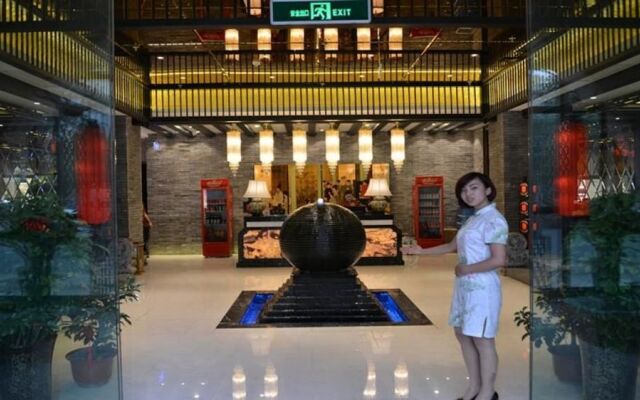 Ramada by Wyndham Luoyang Downtown