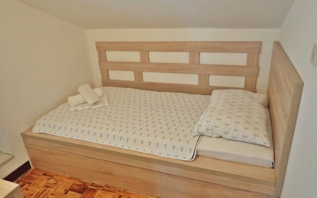 House Mungo-private Garden and Close to the Beach
