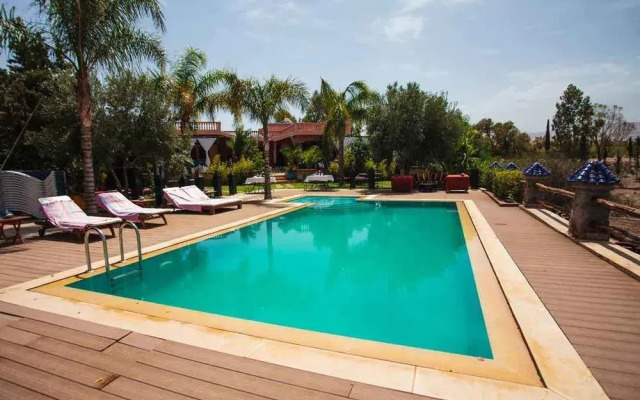 La Villa du Lac- Guest House