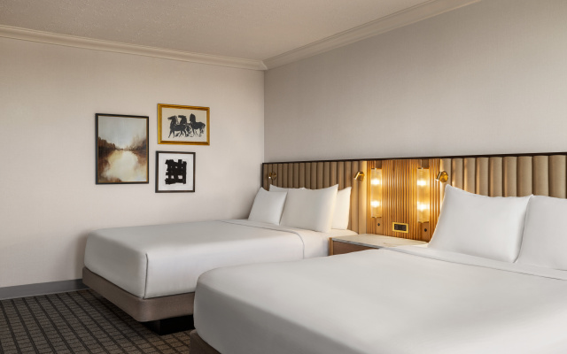 Crowne Plaza Louisville Airport Expo Ctr by IHG