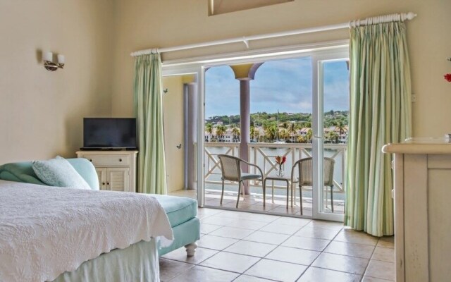 Waterfront Townhouse - Harbour 17 3 Bedroom Townhouse by RedAwning