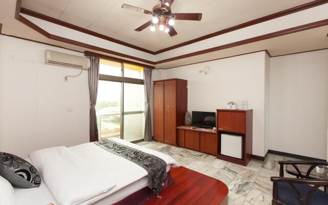 Tau Tau Chu Hotel
