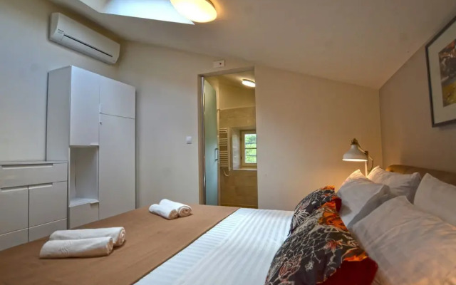 Tranquil Getaway With Shared Pool in Bale