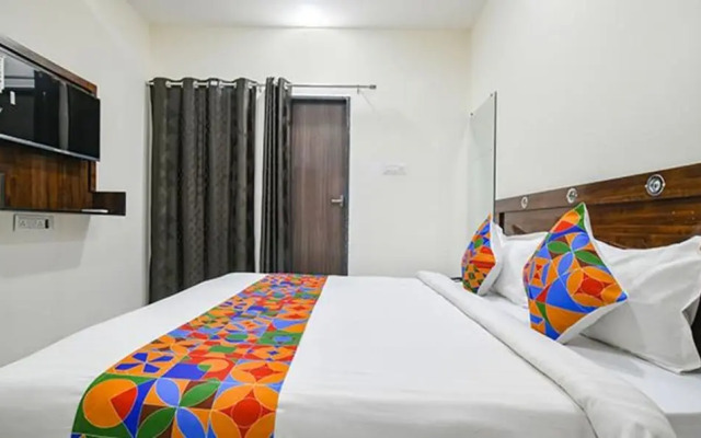 Fabhotel Dr Greens