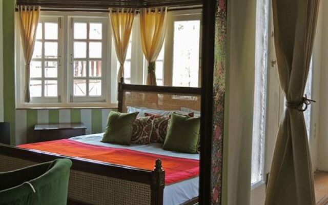 Colonel's Retreat Kashmir