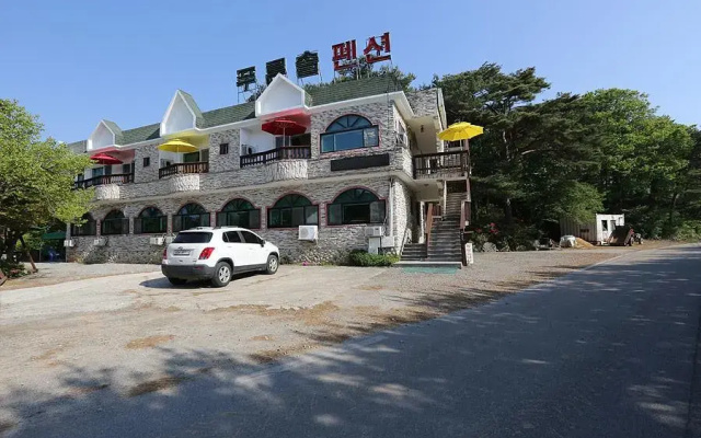 Kkotjipureunsol Pension