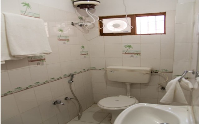 OYO 11933 Home Classic 3BHK near Geetanjali Hospital