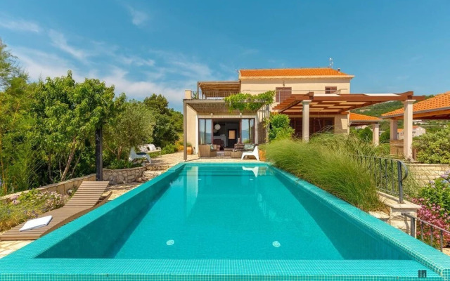 Hedera Estate, House Hedera
