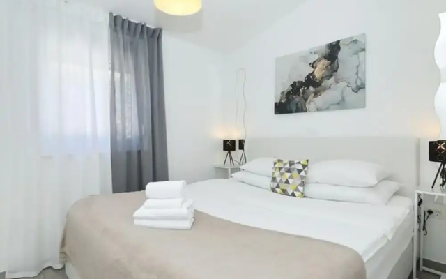 Apartment on Ugljan Island by Sandy Beach