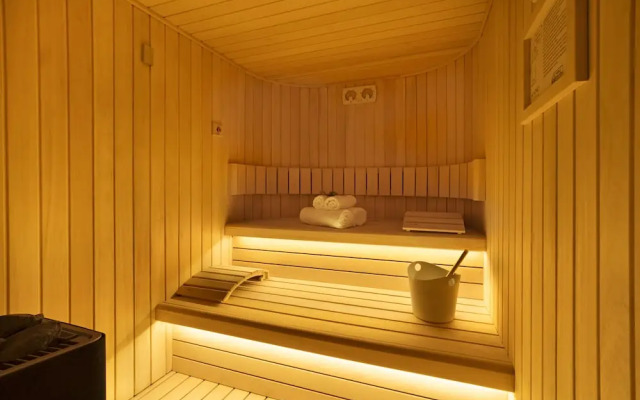 Bentley Hotel Old City