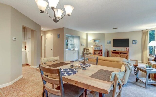 2354/56-courtside Villas