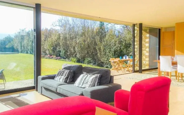 Liiiving In Caminha - Lawny Pool House