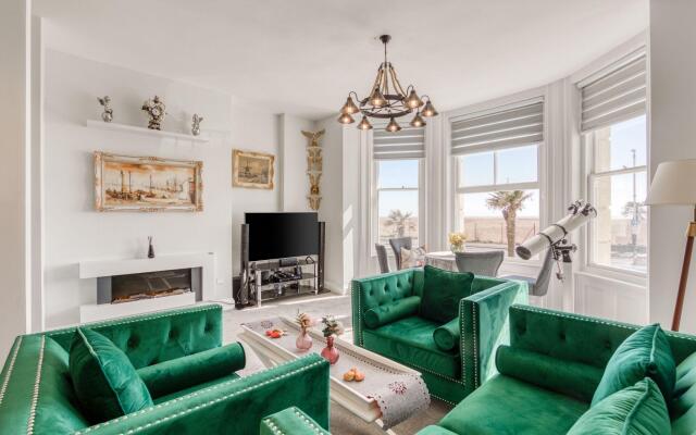 Lovely Apartment Near Town Center