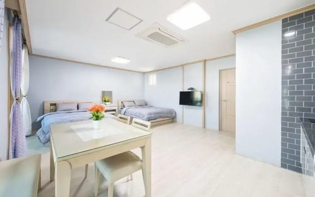 Persimmon Tree Pension