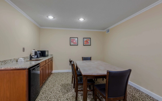 Best Western Plus Wooster Hotel & Conference Center