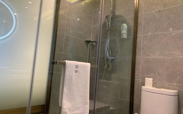 7 Days Premium (Chongqing Liangping People's Square Center)