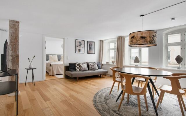 Sanders Regent - Cute 1-bdr Apt Next to Magasin
