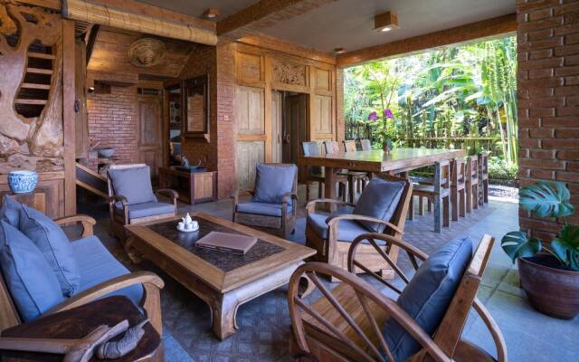 Nienté Bali
