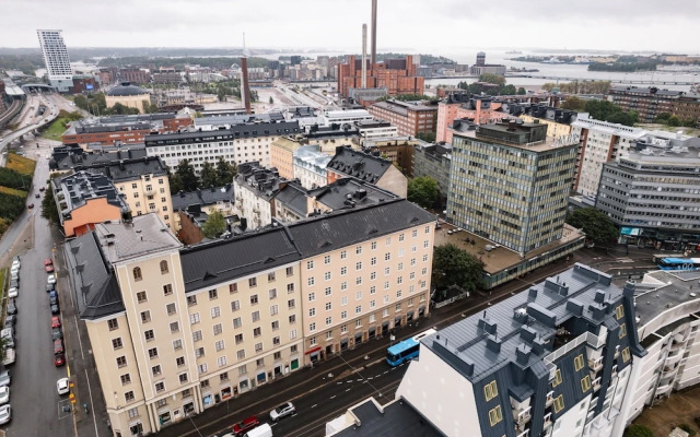 Modern Top-Floor Apt. in Helsinki