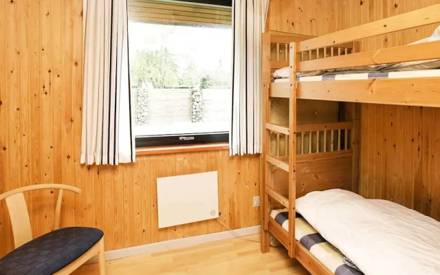 4 Person Holiday Home in Vaeggerlose
