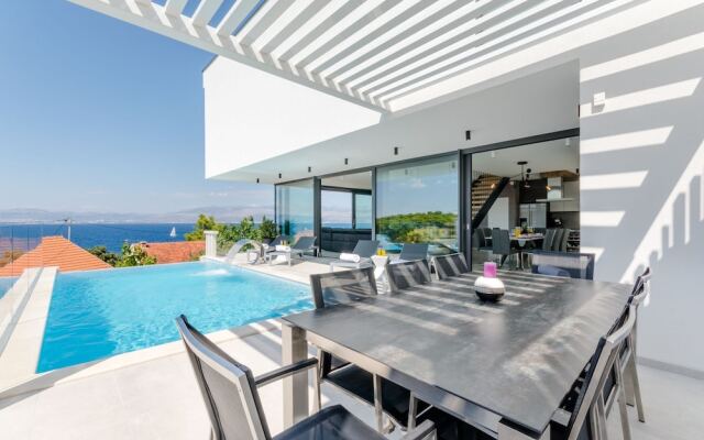 Luxury Villa Soleil