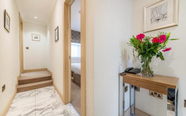 Claverley Court Apartment Knightsbridge