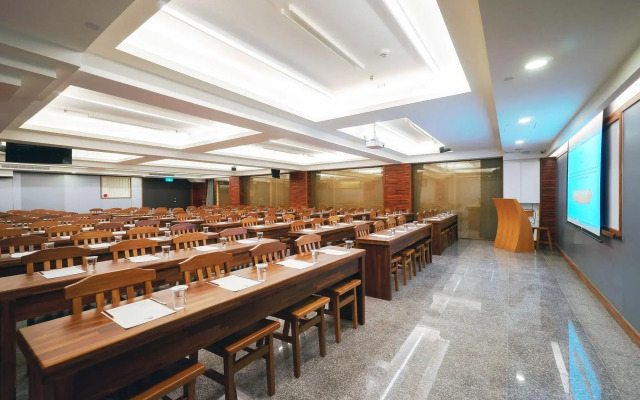 Shandori Hotel
