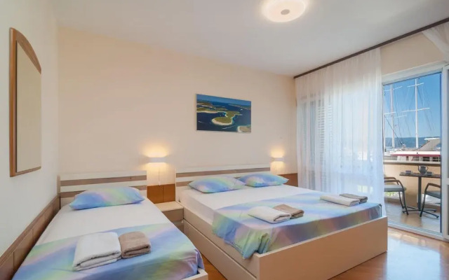 Beautiful Apartment in Krilo Jesenice With 3 Bedrooms