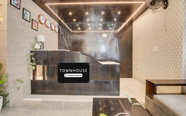 Super Townhouse HBR Layout