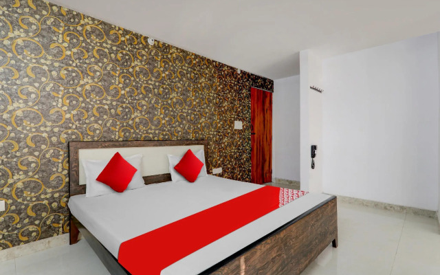 OYO Flagship 80492 Ck Inn