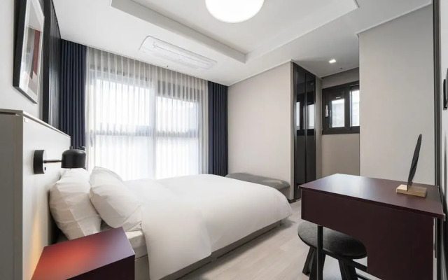 Le Collective Busan Gijang