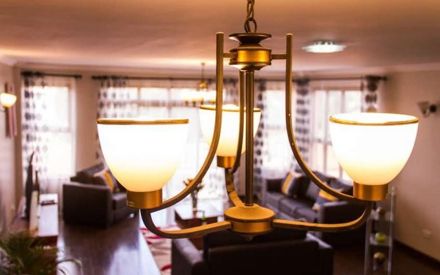 Huku Qwetu C5 City Breeze Apartment