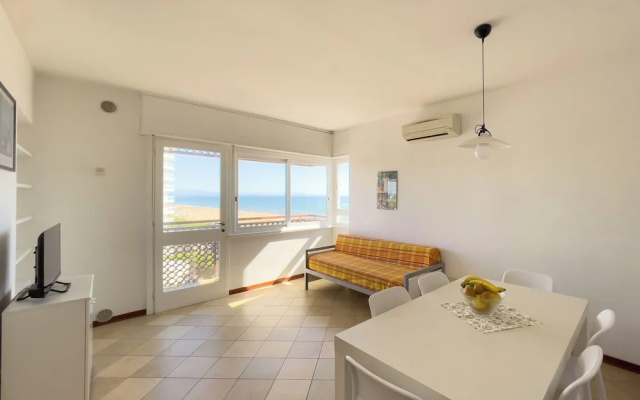 Seafront Apartment on the Promenade
