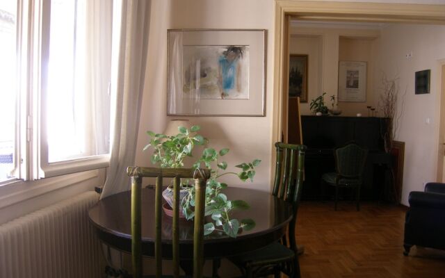 Art Gallery Hotel