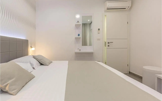 One-Bedroom Apartment in Medici