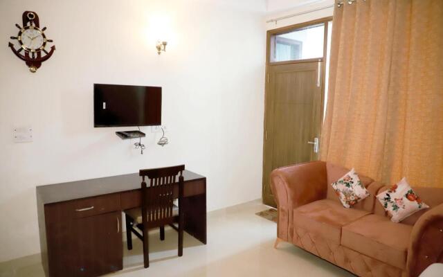 Fortune Home Service Apartment 3Bhk,E-28, Saket 2B