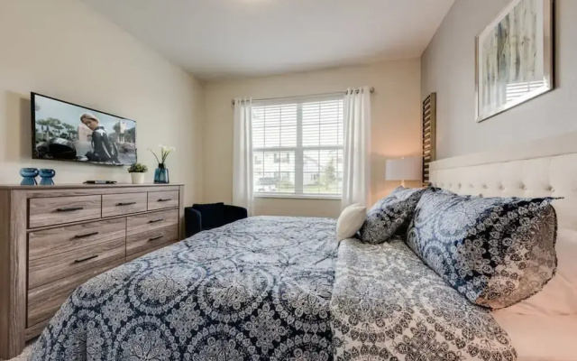 Luxury 5BR Home Private Pool Prime Location