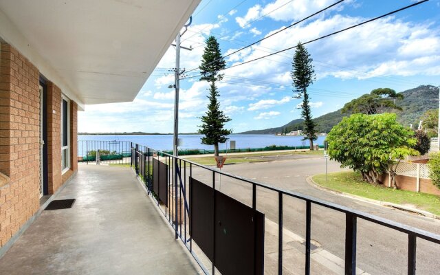 Shoal Towers, Unit 3/11 Shoal Bay Road
