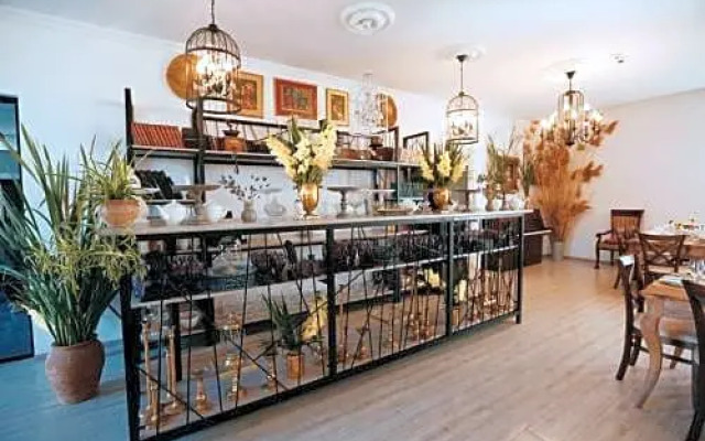 Hotel Chateau Khashmi