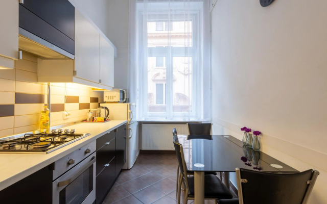 City Center Apartment