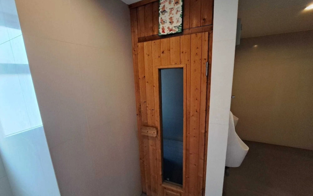 6C - No Impact From Earthquake 2bedrooms 2 Bath Downtown Bangkok