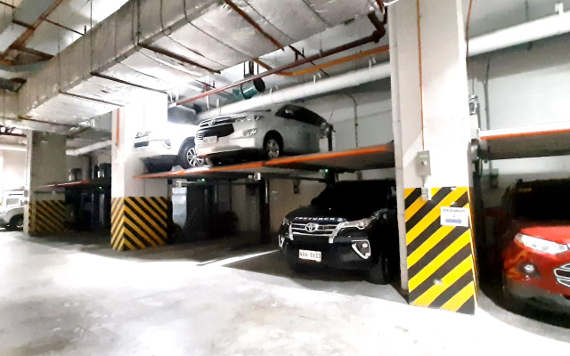 Gilmore Tower Suites By SMS Hospitality