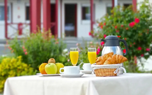 Adonis Budget Pornichet