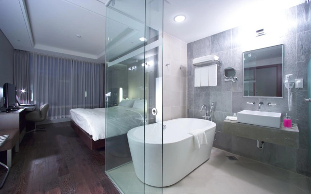 Grand Mercure Ambassador Changwon