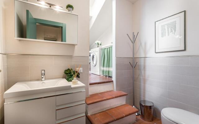 Casa Baino in Lucca With 2 Bedrooms and 1 Bathrooms