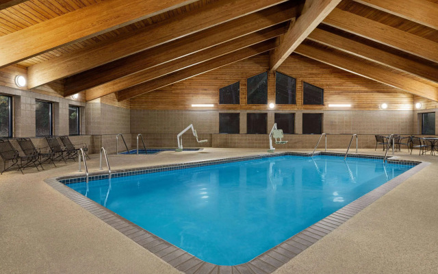 AmericInn by Wyndham Inver Grove Heights Minneapolis