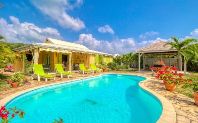 Villa with swimming pool (MQSA27)